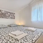Apartment Atl *
