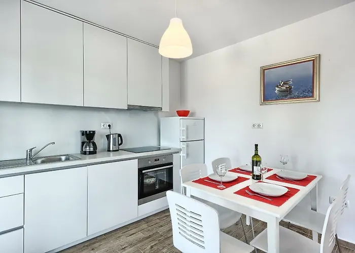 Atl * Rogoznica (Sibenik-Knin)